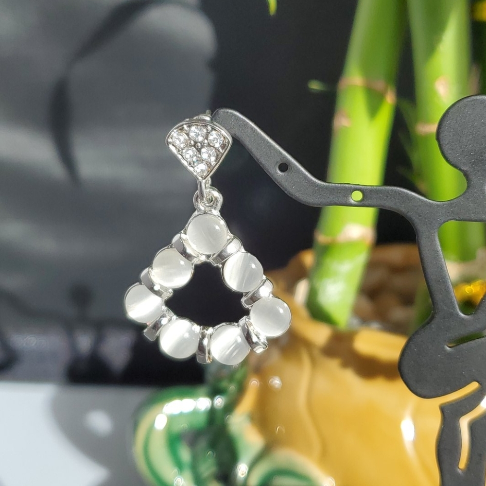 Fancy Earring - Picture 2 of 3